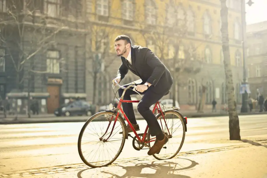 What Is A Reasonable Distance To Bike To Work? Bike Commuter Hero
