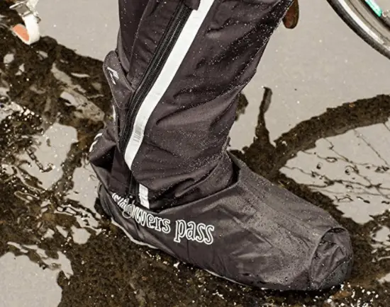 waterproof shoes for bike commuting