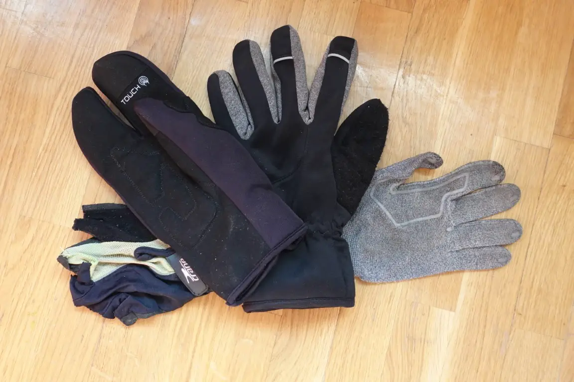 Image showcasing The Best Commuter Cycling Gloves For Winter - How to Choose? - Bike ...